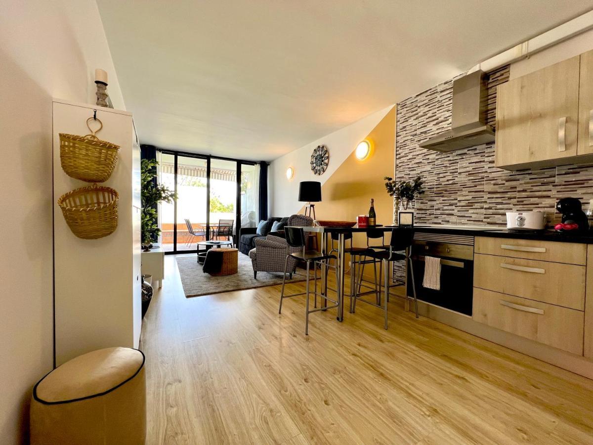 Stunning Lovely Flat With Pool And Strong Wi-Fi, 31 Arona  Zewnętrze zdjęcie