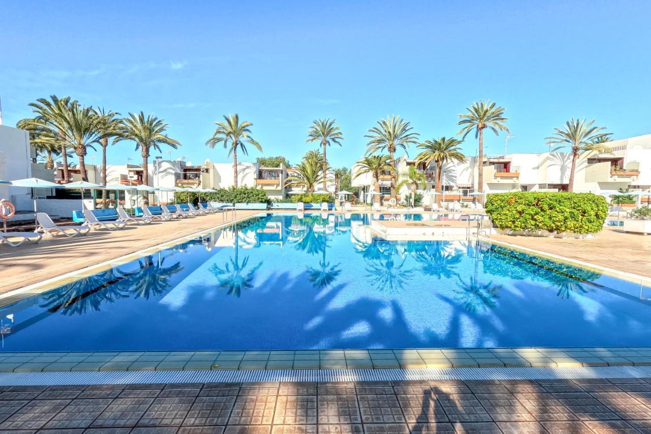 Stunning Lovely Flat With Pool And Strong Wi-Fi, 31 Arona  Zewnętrze zdjęcie