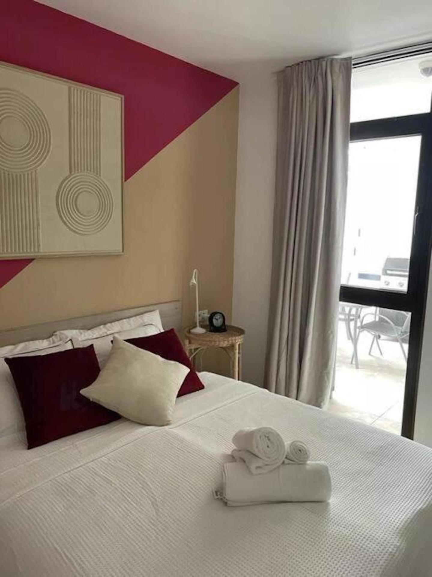 Stunning Lovely Flat With Pool And Strong Wi-Fi, 31 Arona  Zewnętrze zdjęcie