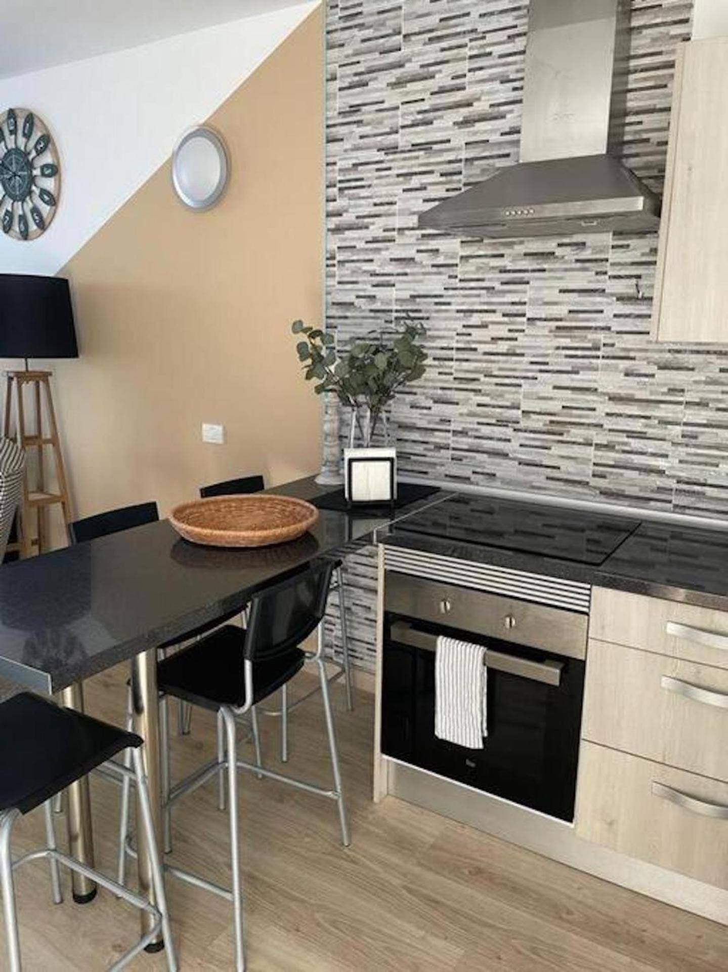Stunning Lovely Flat With Pool And Strong Wi-Fi, 31 Arona  Zewnętrze zdjęcie